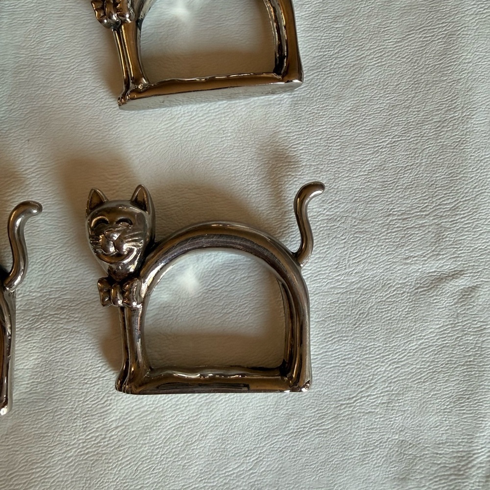 Silver plated Cat Napkin Rings Set - Picture 1 of 6
